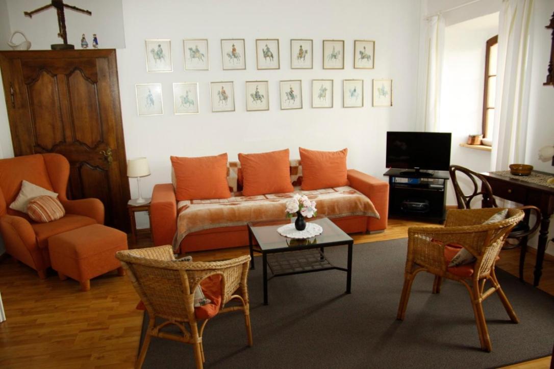 Apartamento Kapelle - Urlaub Auf Dem Weingut Maring-Noviand Exterior foto